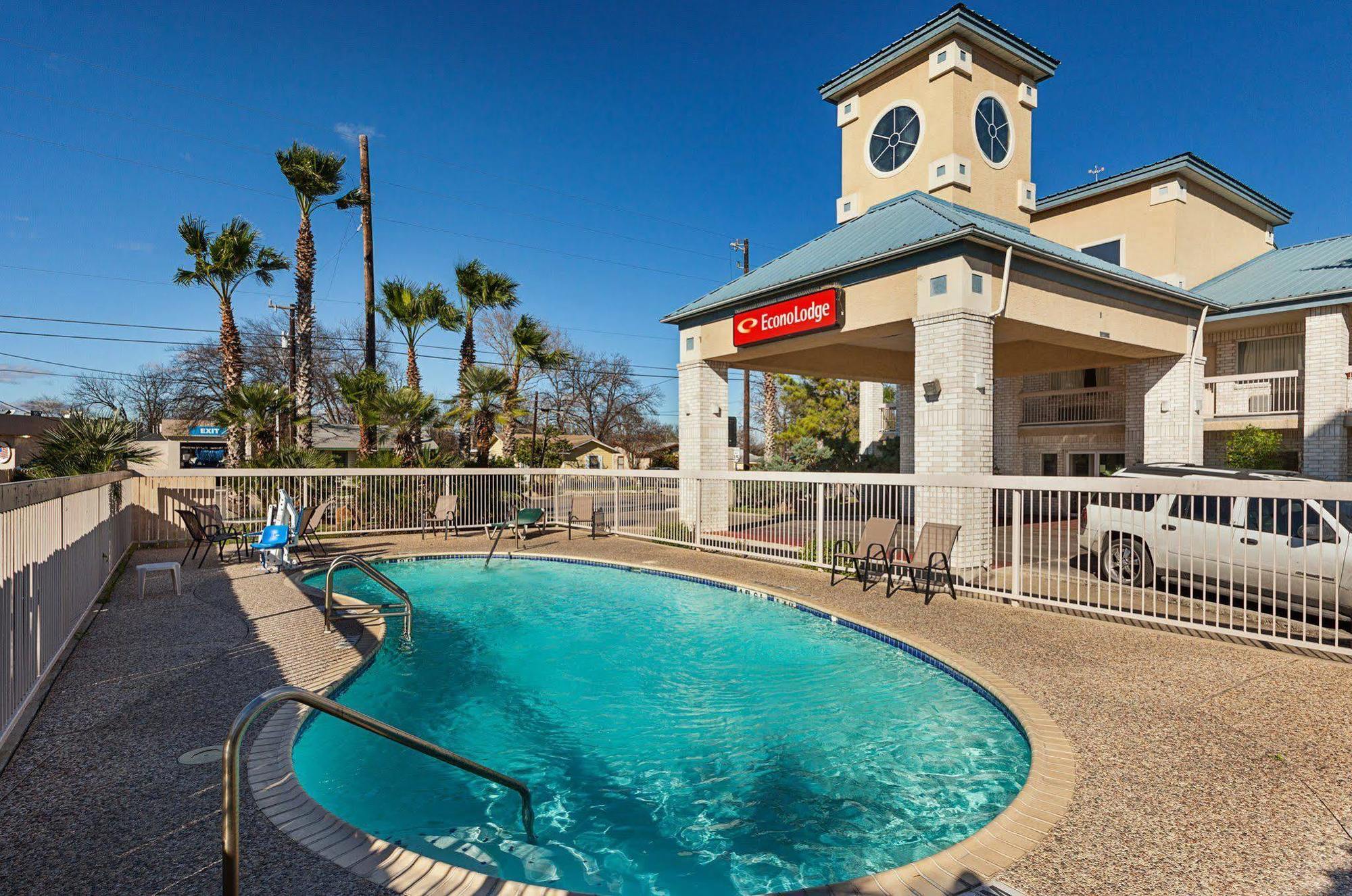 Econo Lodge Downtown South San Antonio Bagian luar foto