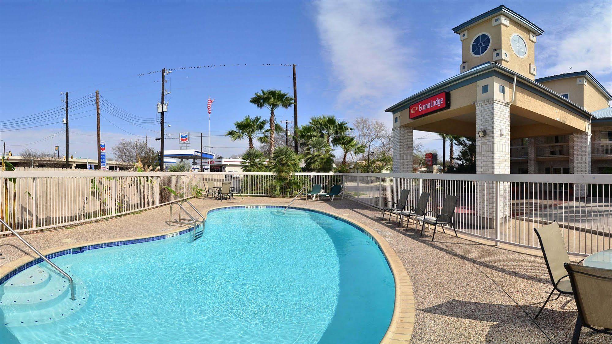 Econo Lodge Downtown South San Antonio Bagian luar foto